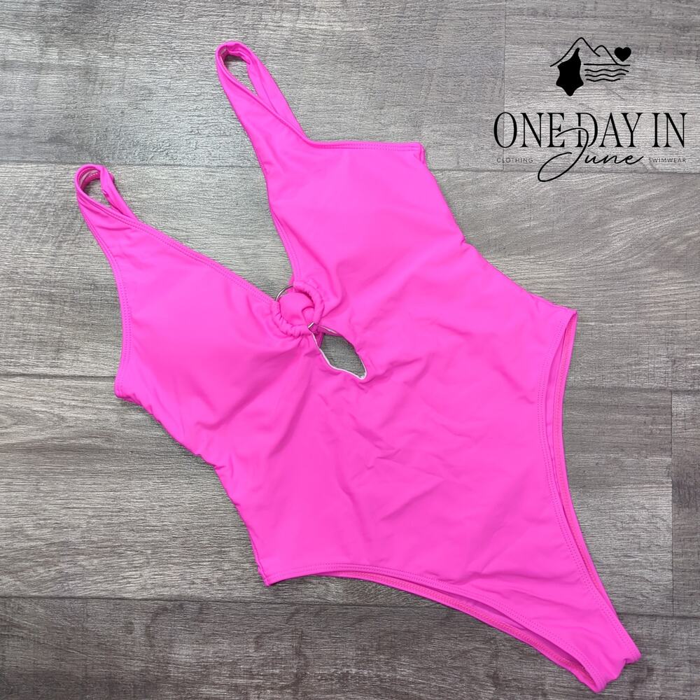 CharmLeaks Ring Front Twist Back High Cut One Piece Swimsuit Size L